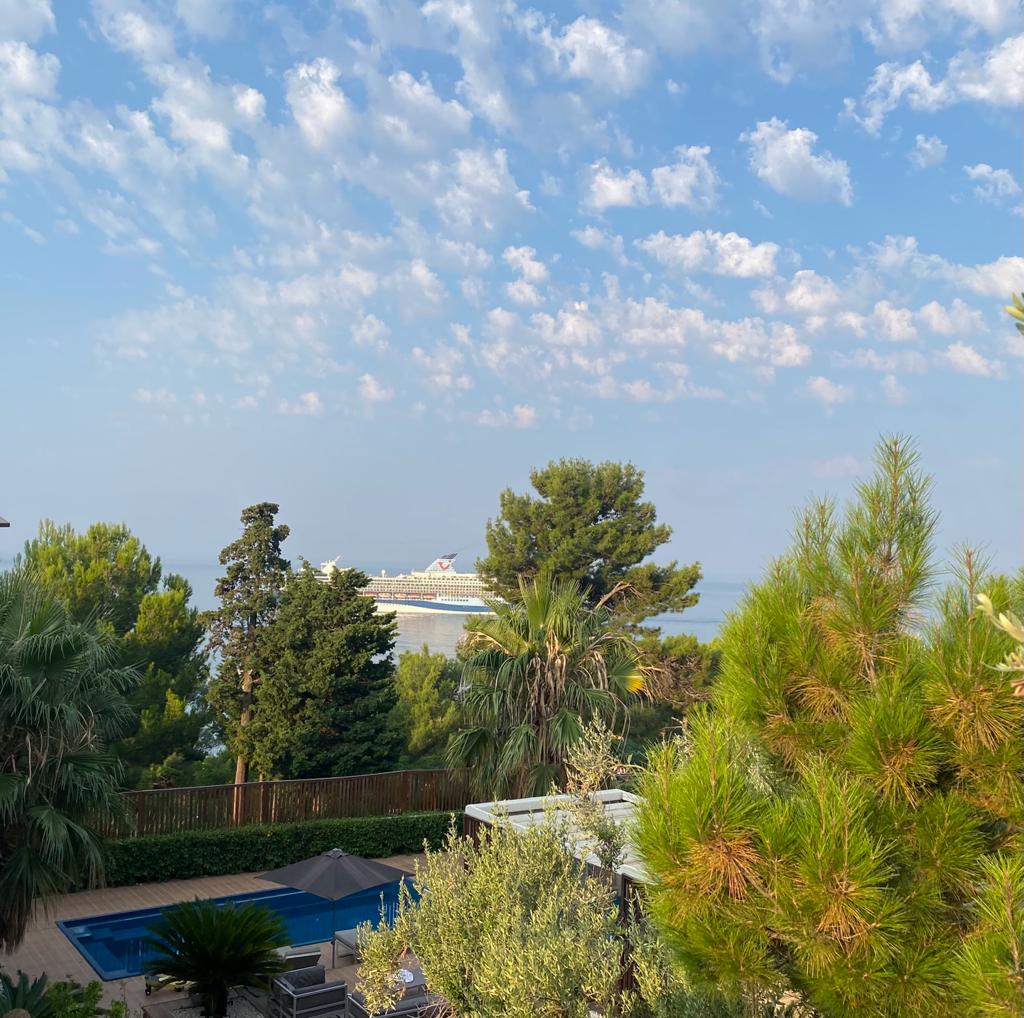 Image of Villa - 8 Bedrooms - 6 Bathrooms for Sale in Bar-Susanj-Montenegro, Image 1
